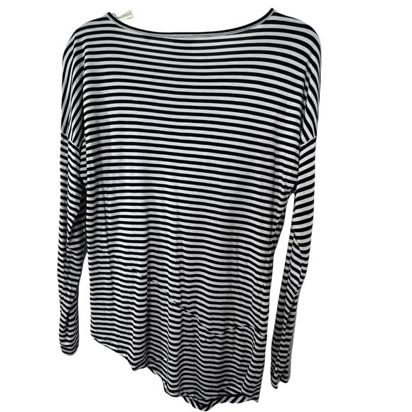 CABI Long Sleeve Boat Striped Asymmetrical Hem Tee Shirt Blue‎ White Size Small - Picture 3 of 4